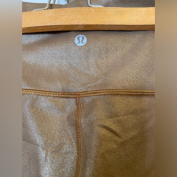 Lululemon legging - Picture 8 of 9